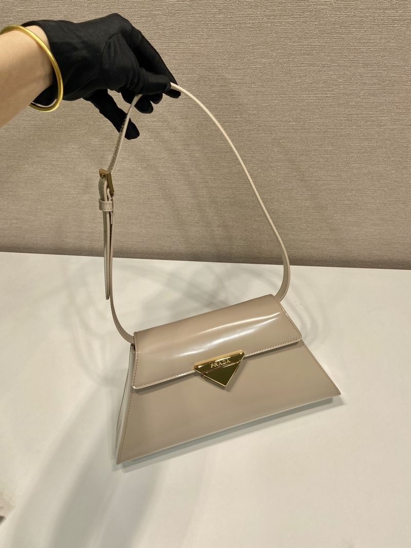 Pra*a hobo bags